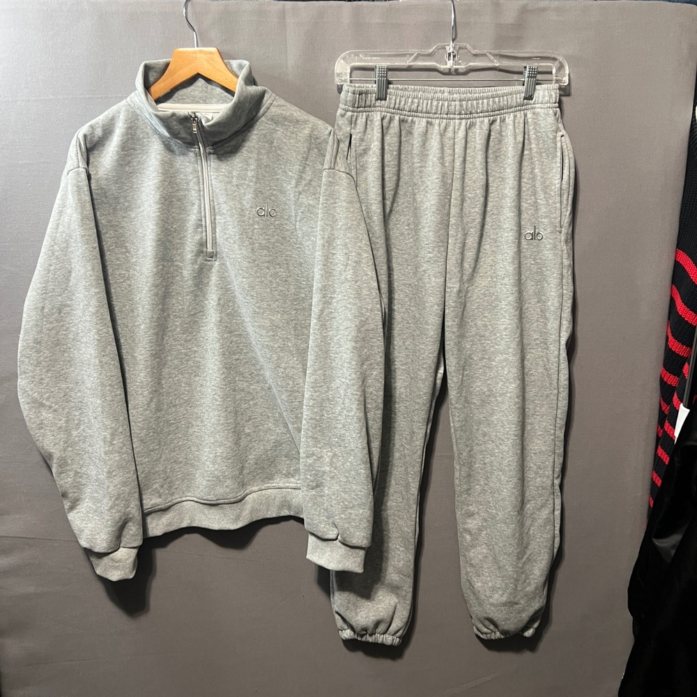 Alo Yoga Mens Heather Gray Quarter Zip Jacket and Jogger Pants Set Size Large
